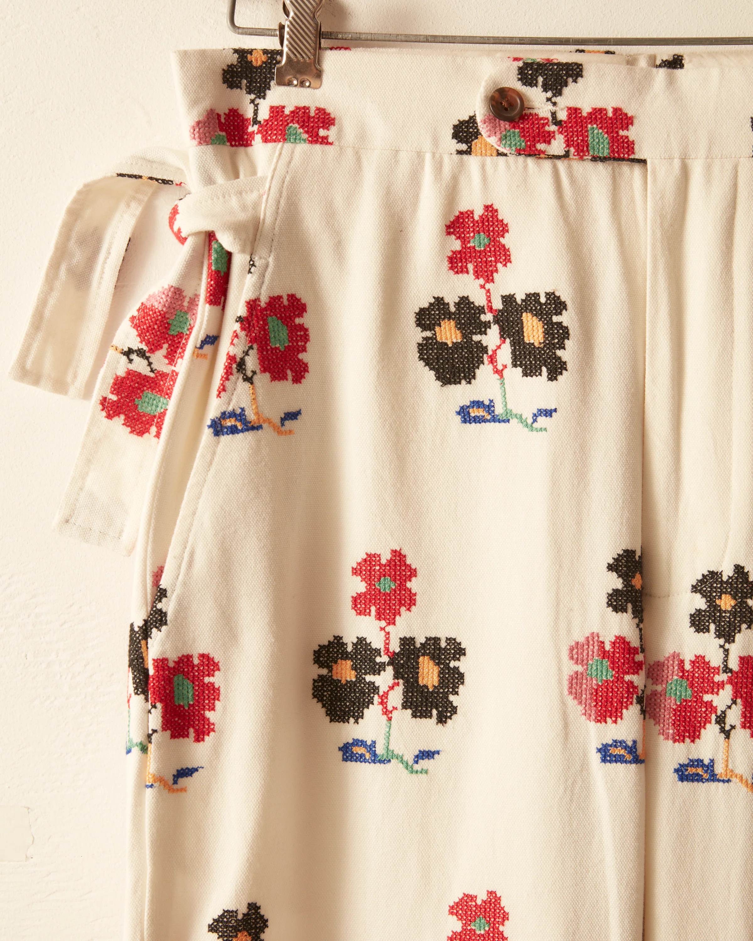 Daisy Sprig Trousers - Image 3