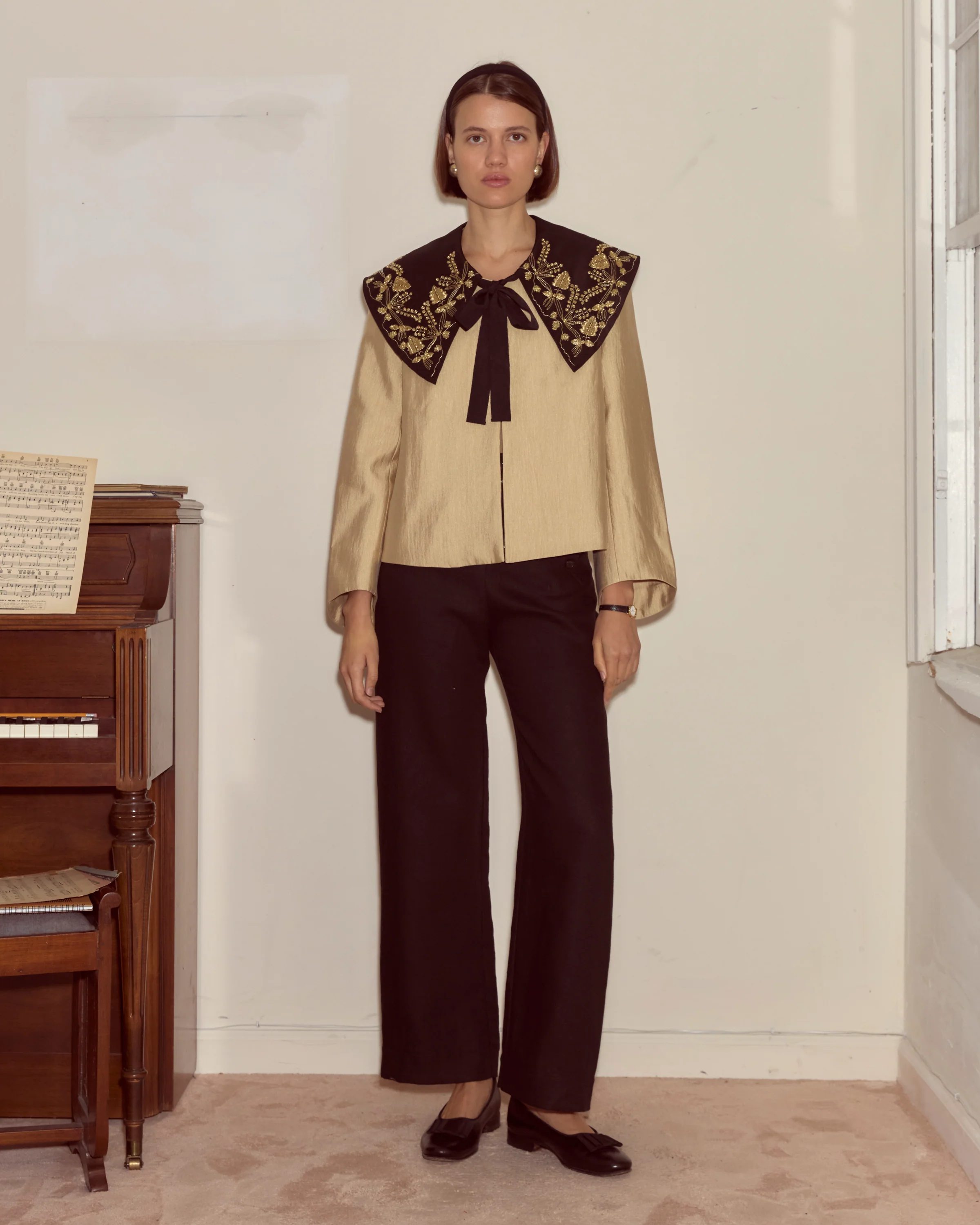 Gilt Jacket - Image 2